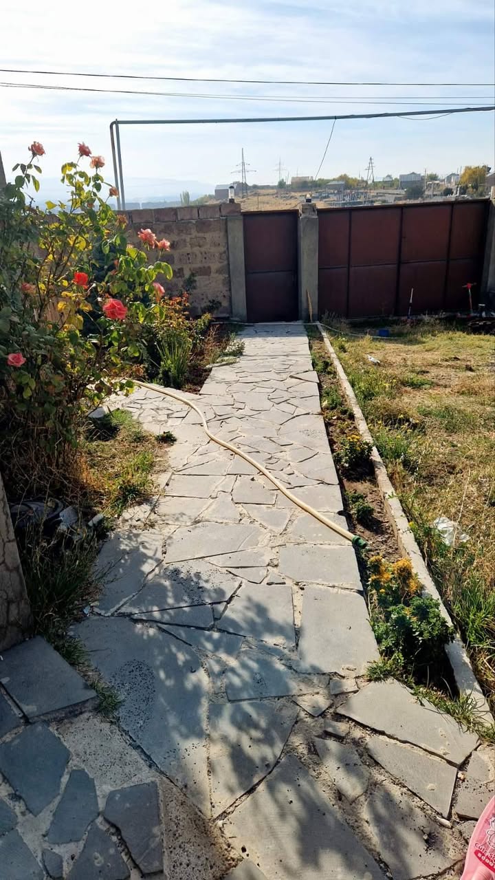 სახლი, ერევან — $137,000