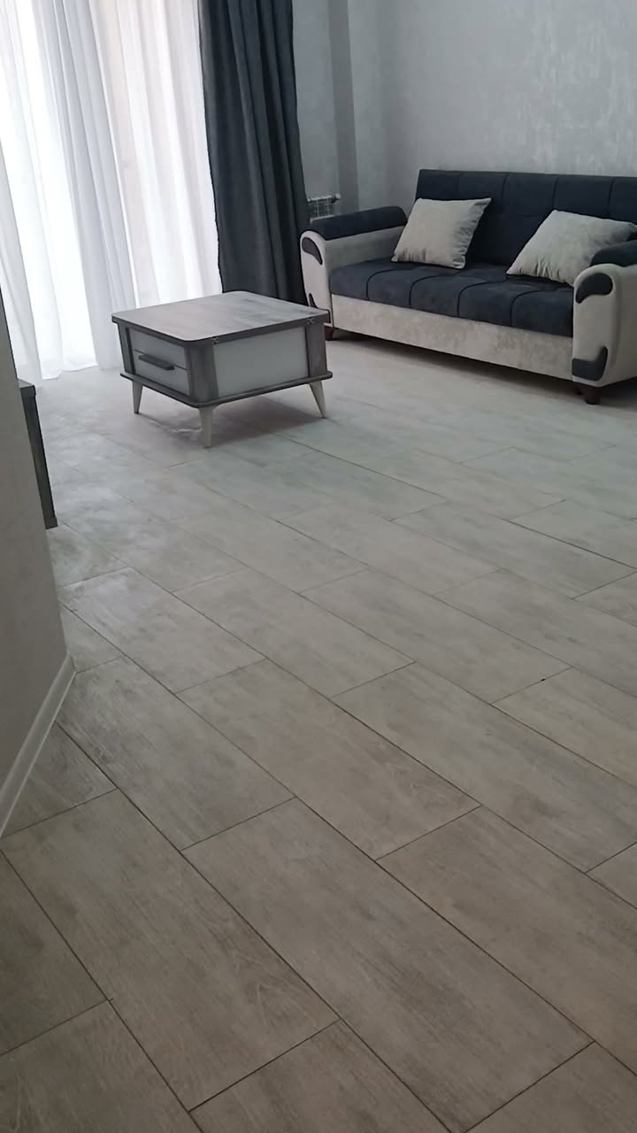Satılır mənzil, Tbilisi
