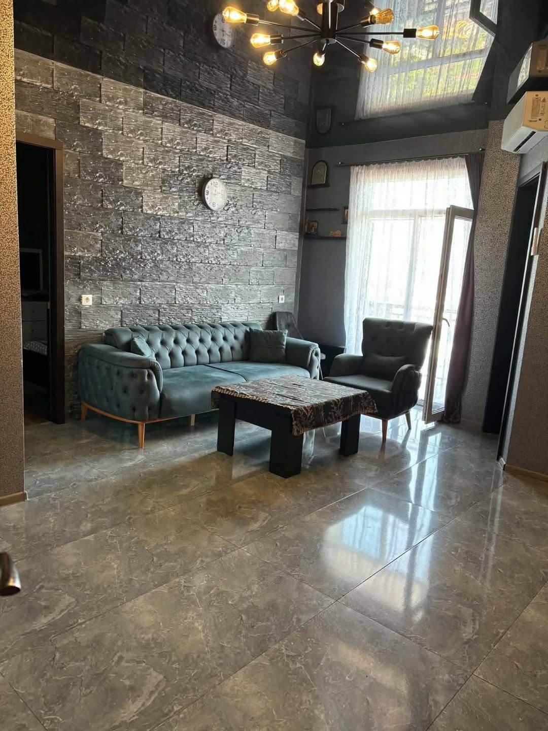 Վարձակալության 2 սենյականոց բնակարան, Բաթումի — $600