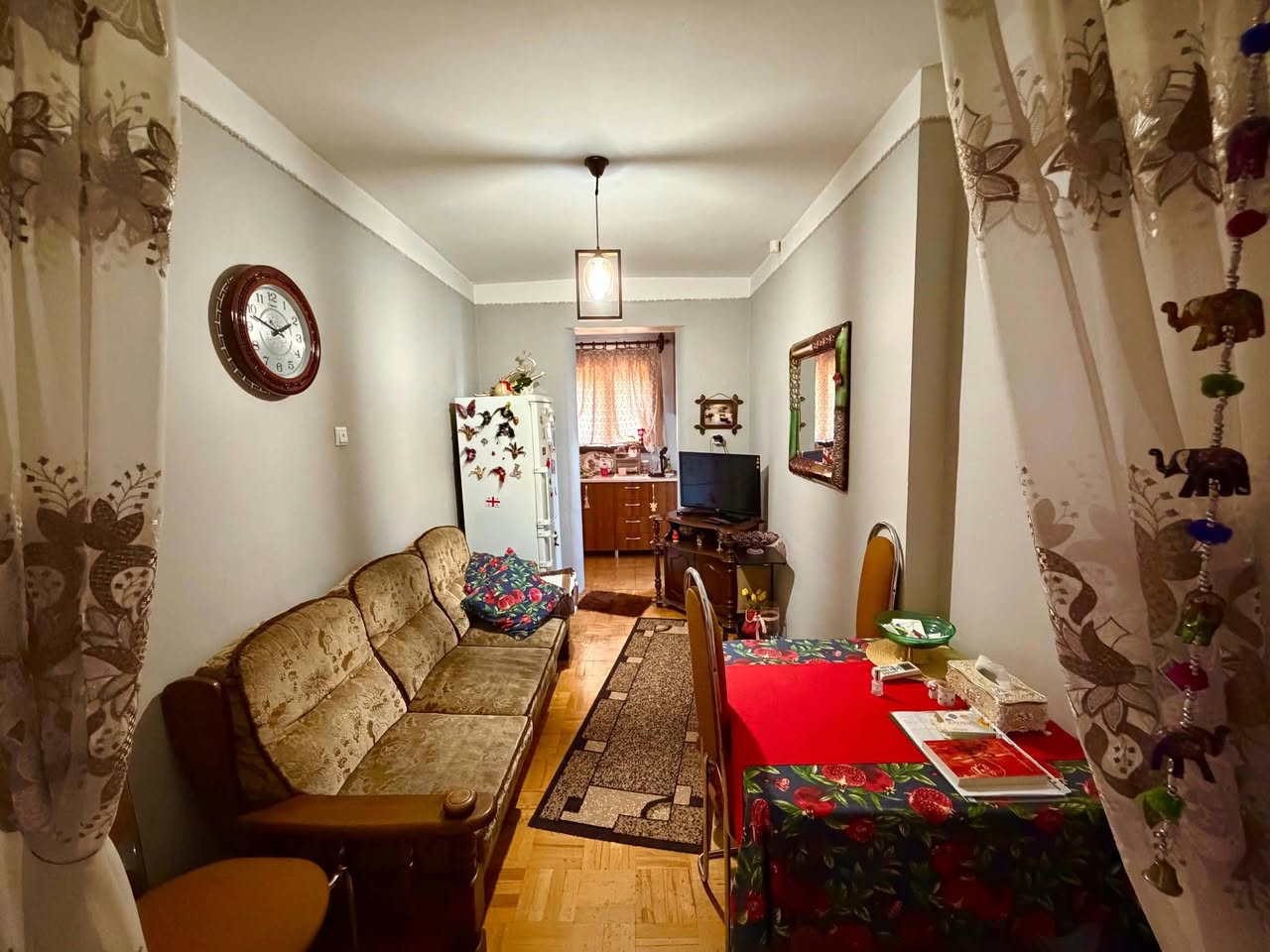 იყიდება 4-ოთახიანი ბინა, ქუთაისი — $102,000