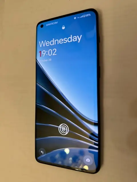 Acilen satılık oneplus 10 pro 5g