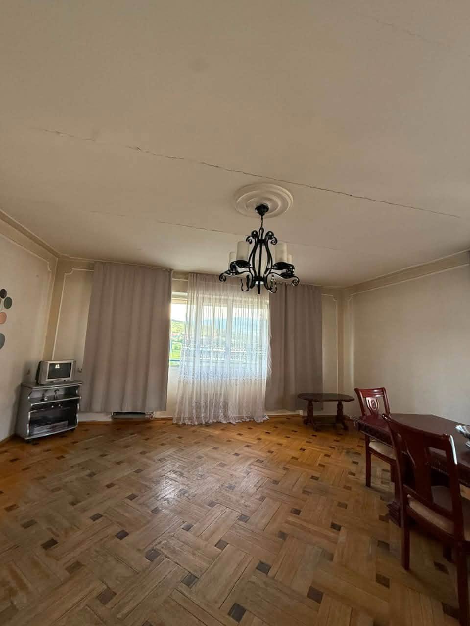 Վաճառվում է 2 սենյականոց բնակարան, Թբիլիսի — $81,000