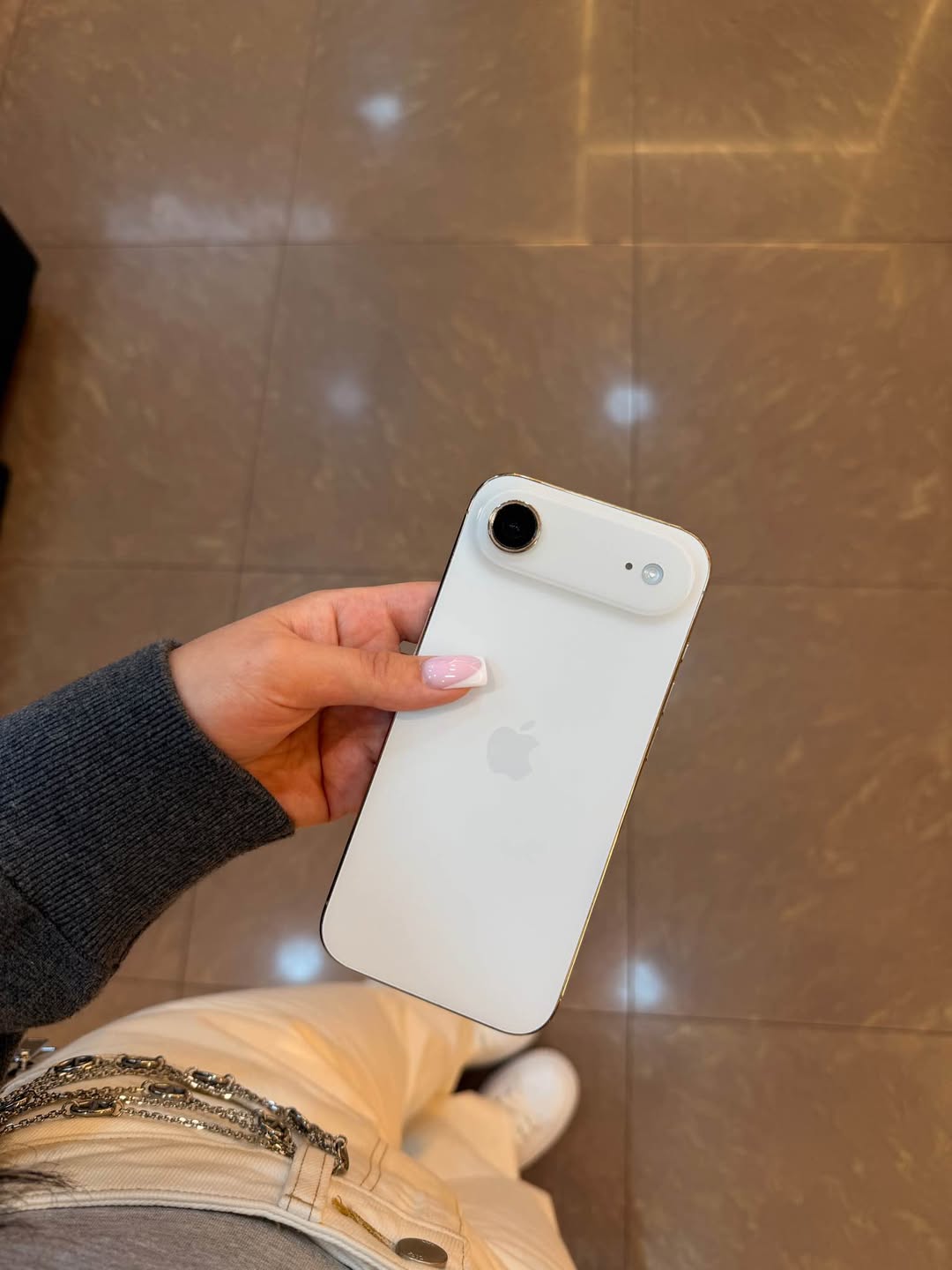 iPhone Air Հիշողություն: 256-290 000 դոլլար
