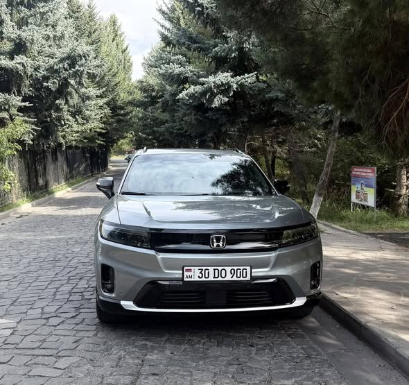 Honda Prologue 2025 — 34,000$