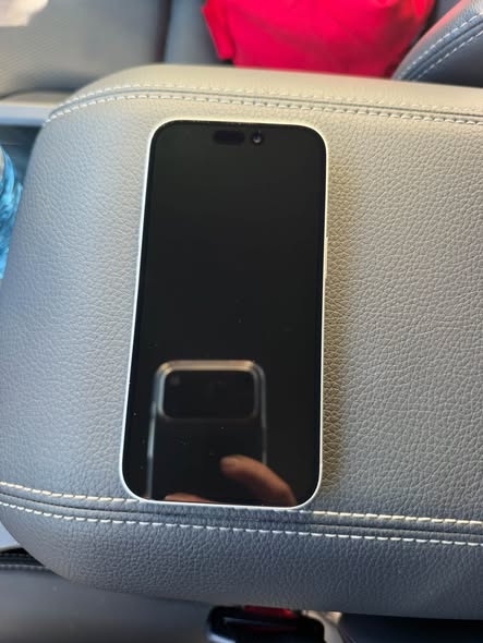 iPhone 16, batareya 87%, unakaciro