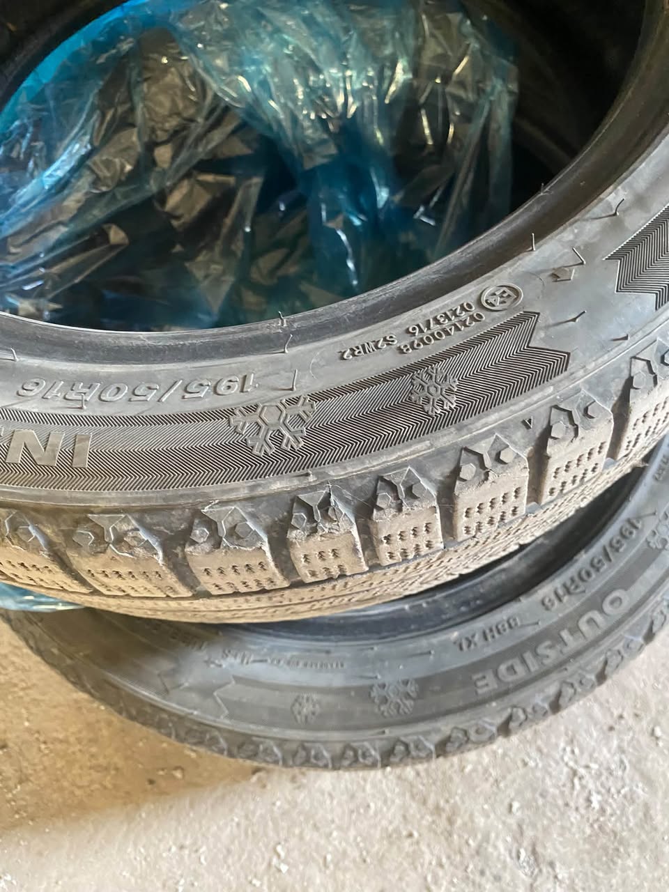 Winter tyres 195/50 R16, pair