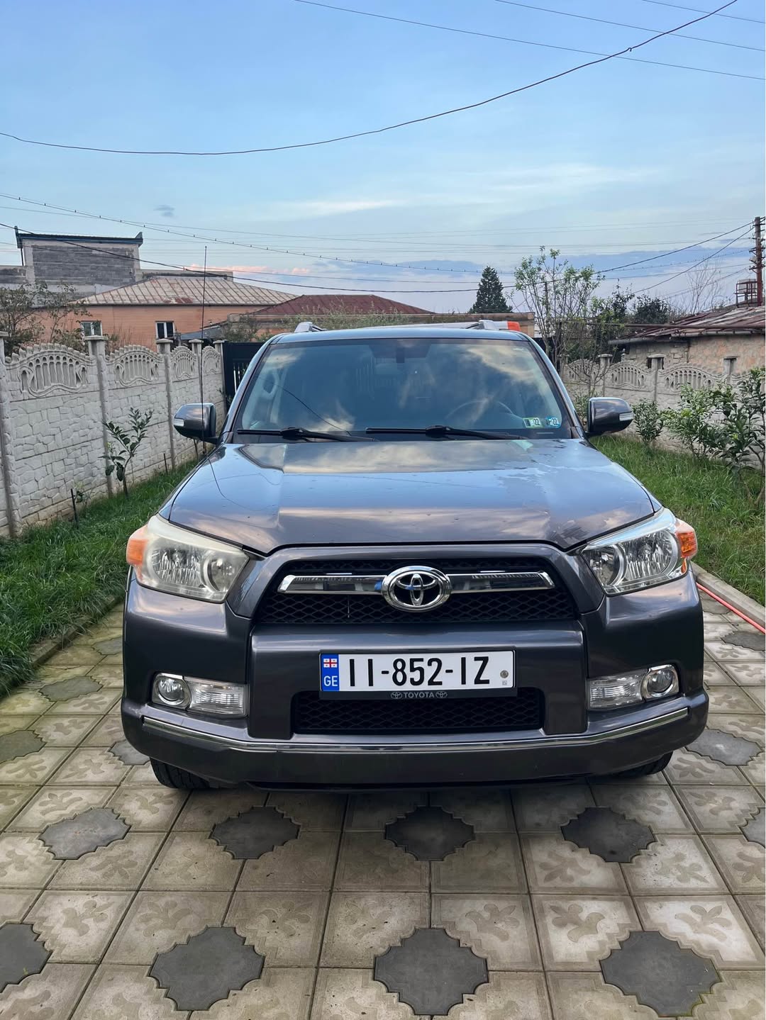 For sale. 2010 Toyota Forerunner 4.0 — $15,000