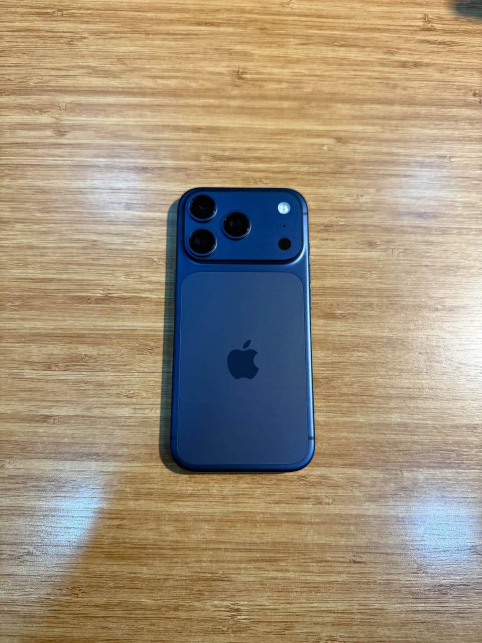 IPhone 17 Pro , Blue , 400,000Տ