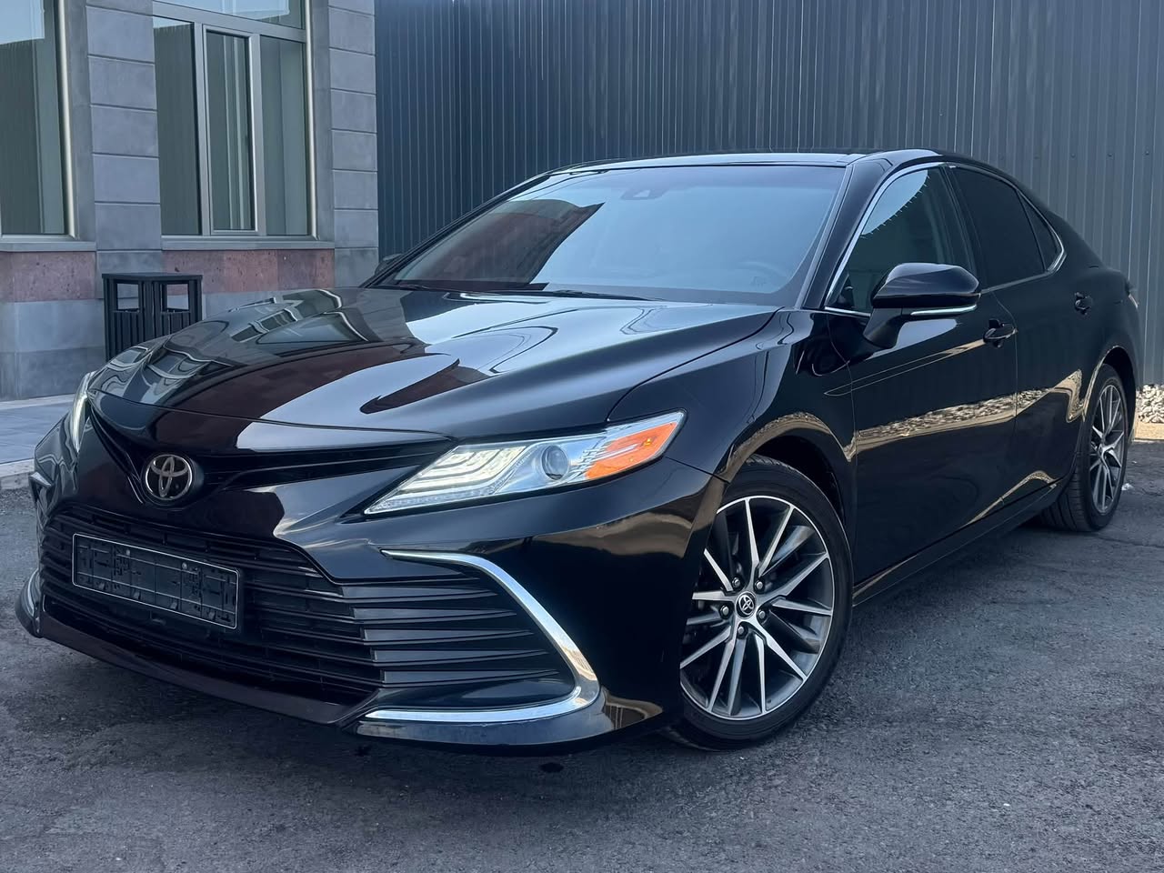 Toyota Camry 2021