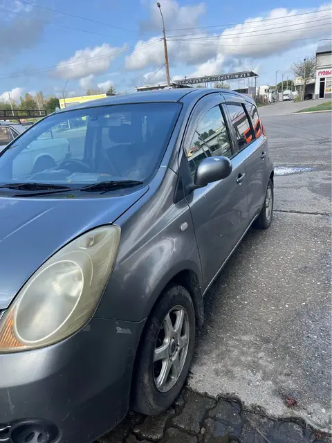Satılık Nissan Note 2005 modeli 2200$ lokasyonda