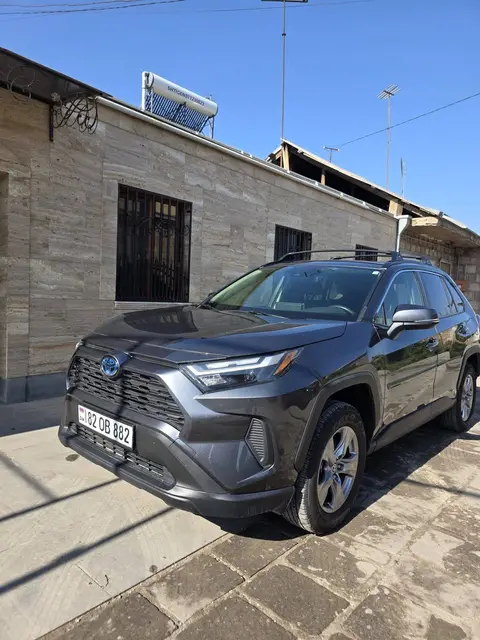 Toyota RAV4 2023