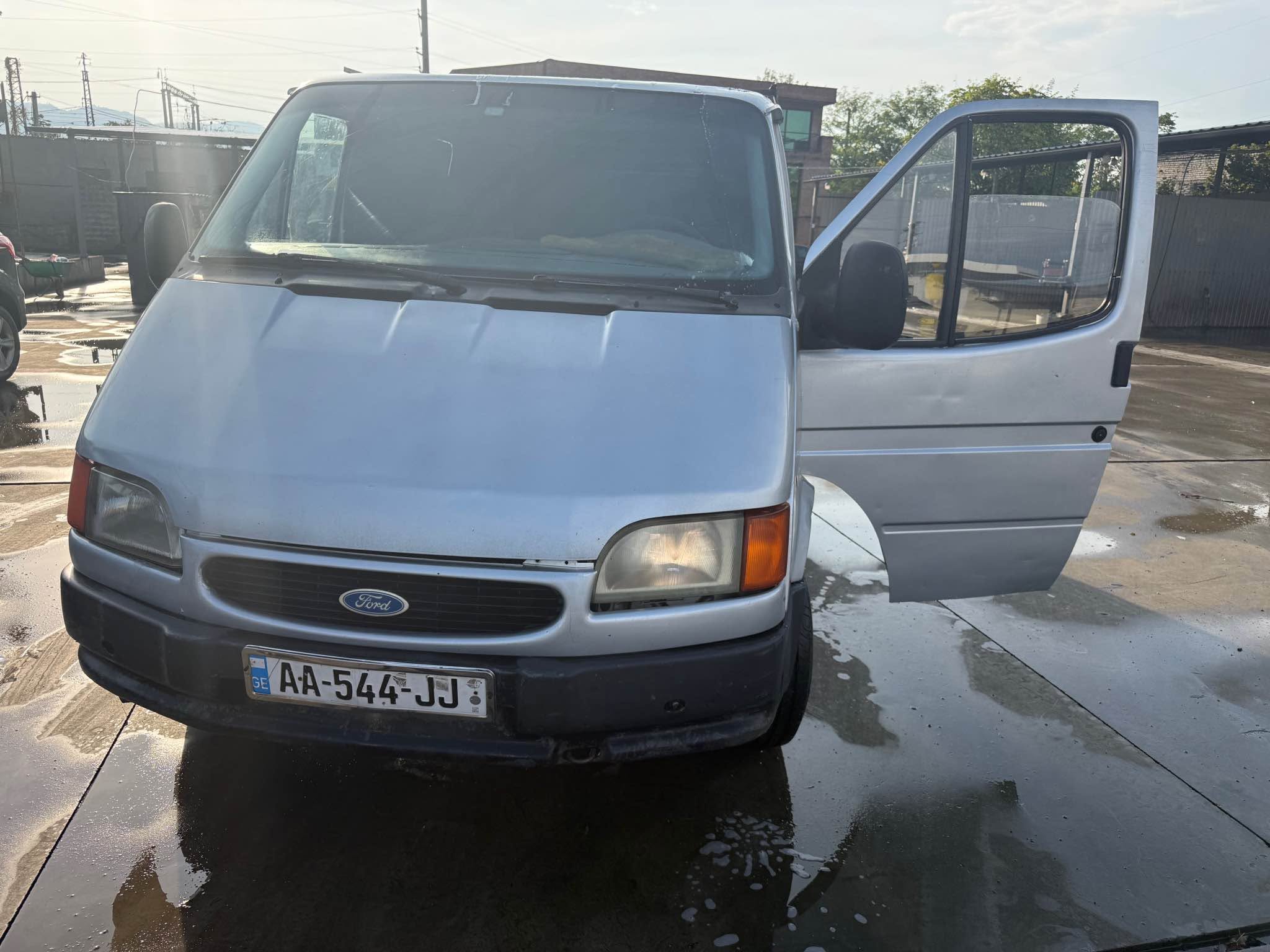 Satılık Ford Transit veya Takas 5,500₾