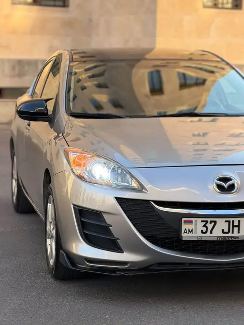 Mazda 2009