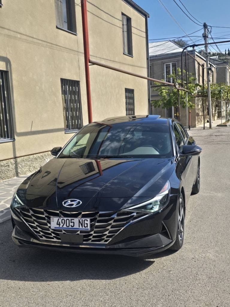 2021 model Hyundai Elantra SEL+ satılık.