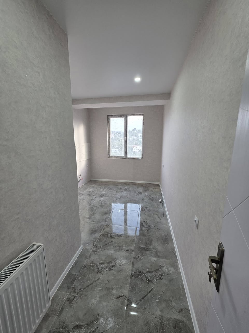 4 otaqlı mənzil satılır, Tbilisi — $144,000