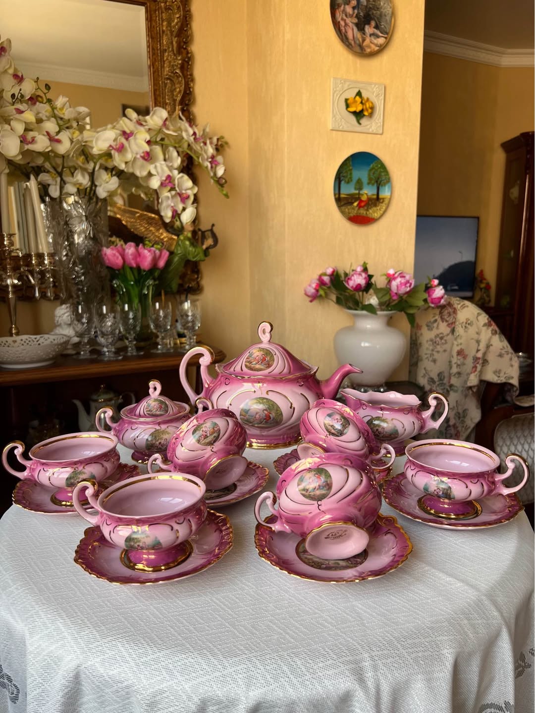 Çay dəstı Chodov, çəhrayı farfor