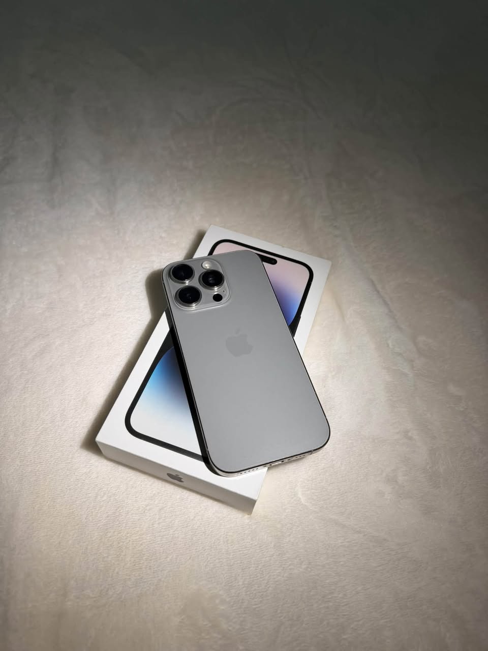 iPhone 16 Pro 128GB with eSIM