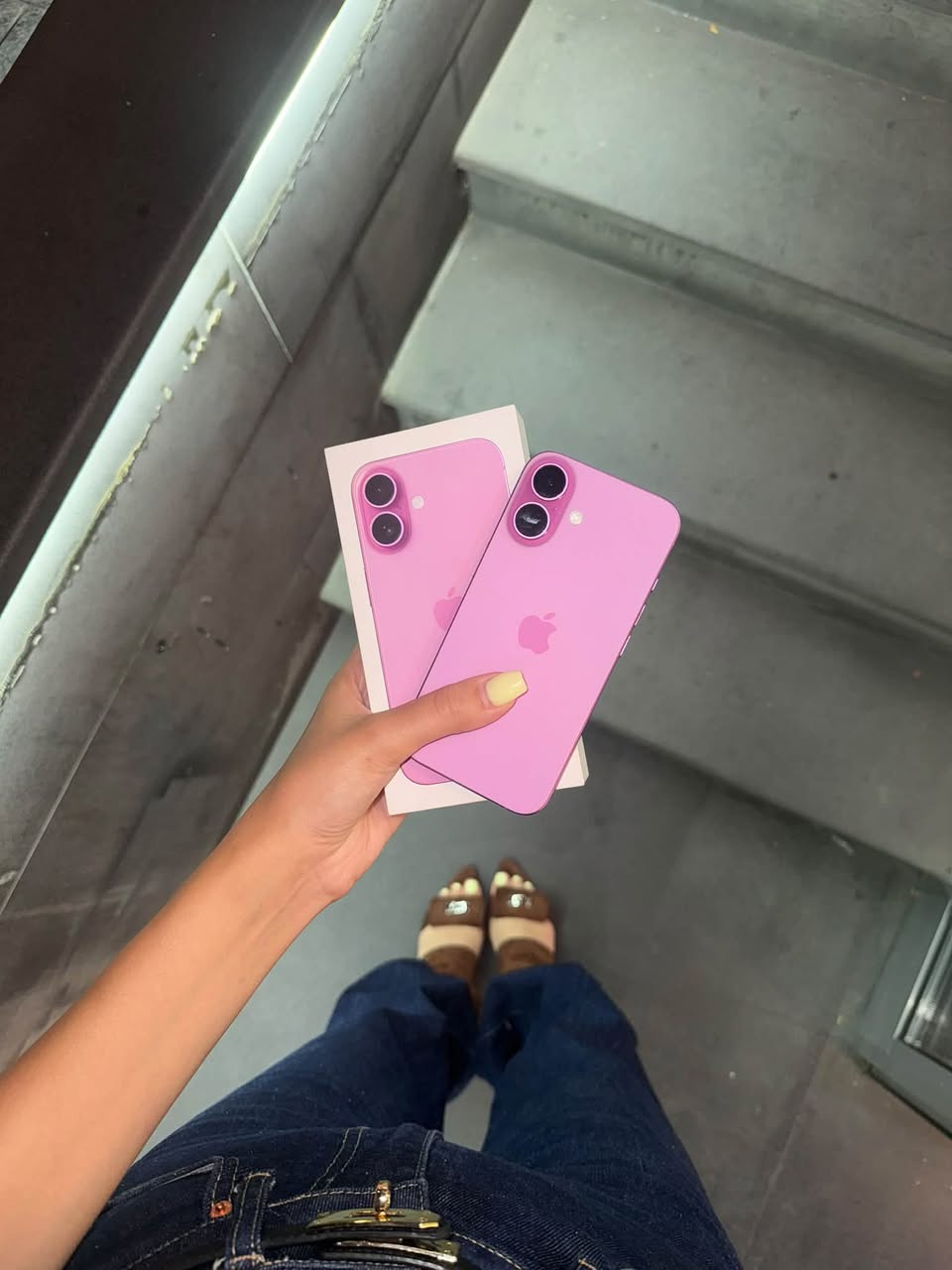 IPhone 16 / Pink/ 256GB / — 210,000֏