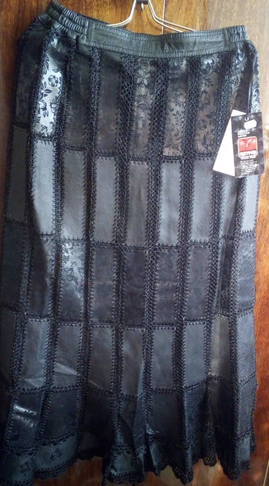 For sale pure leather yubka very expensive — 23,000$