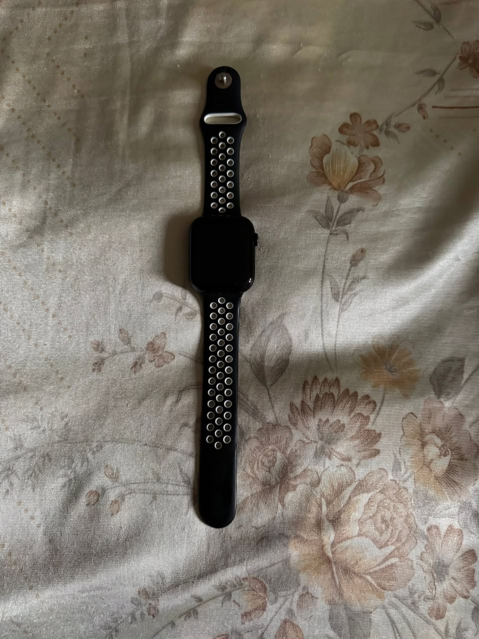 Apple Watch Series 8 45MM is for sale — 430₾