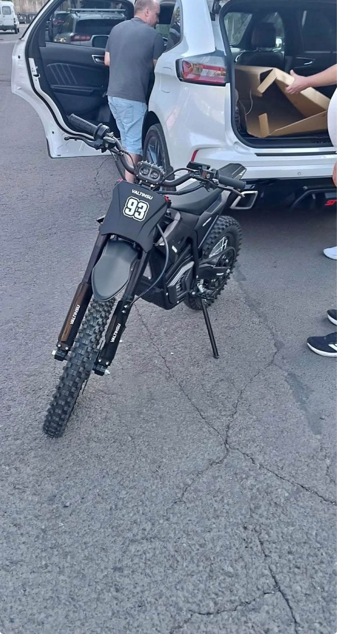 New electric dirt bike, 400 km range