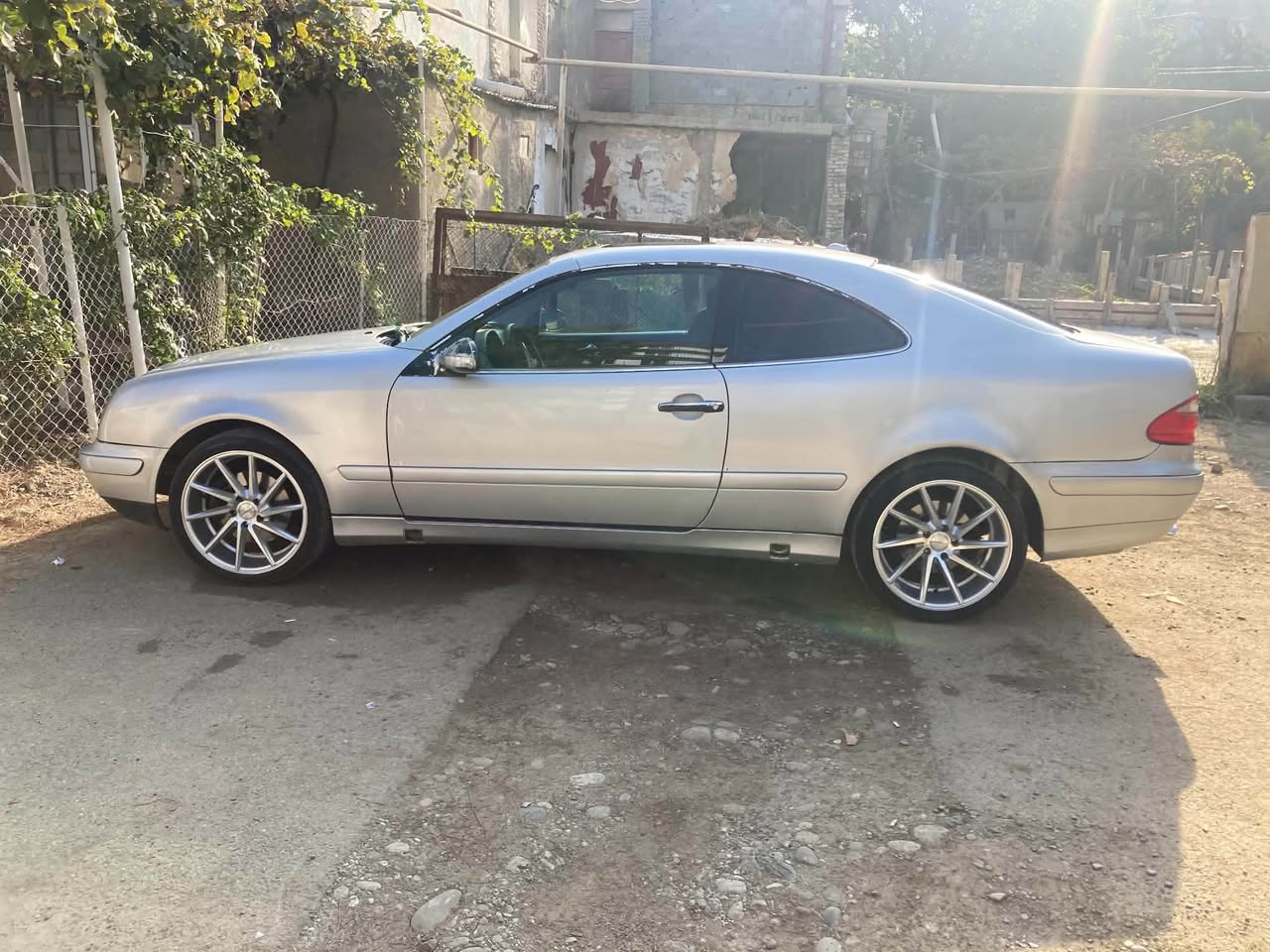 For sale urgently. Mercedes 3.2 M112 car 2000