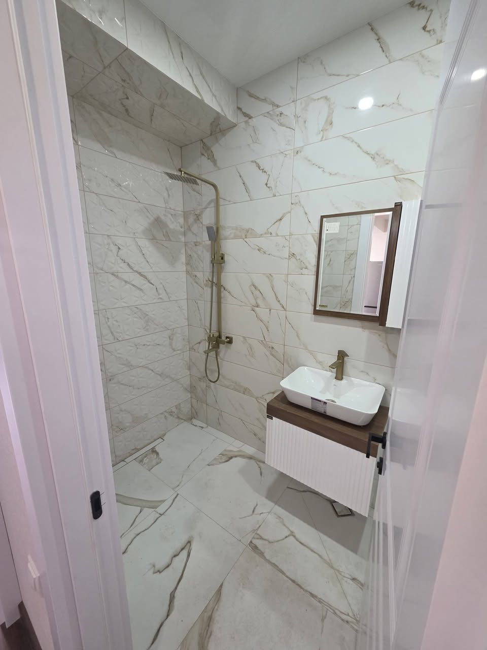 Продается 3-комнатная квартира, Тбилиси — $120,000