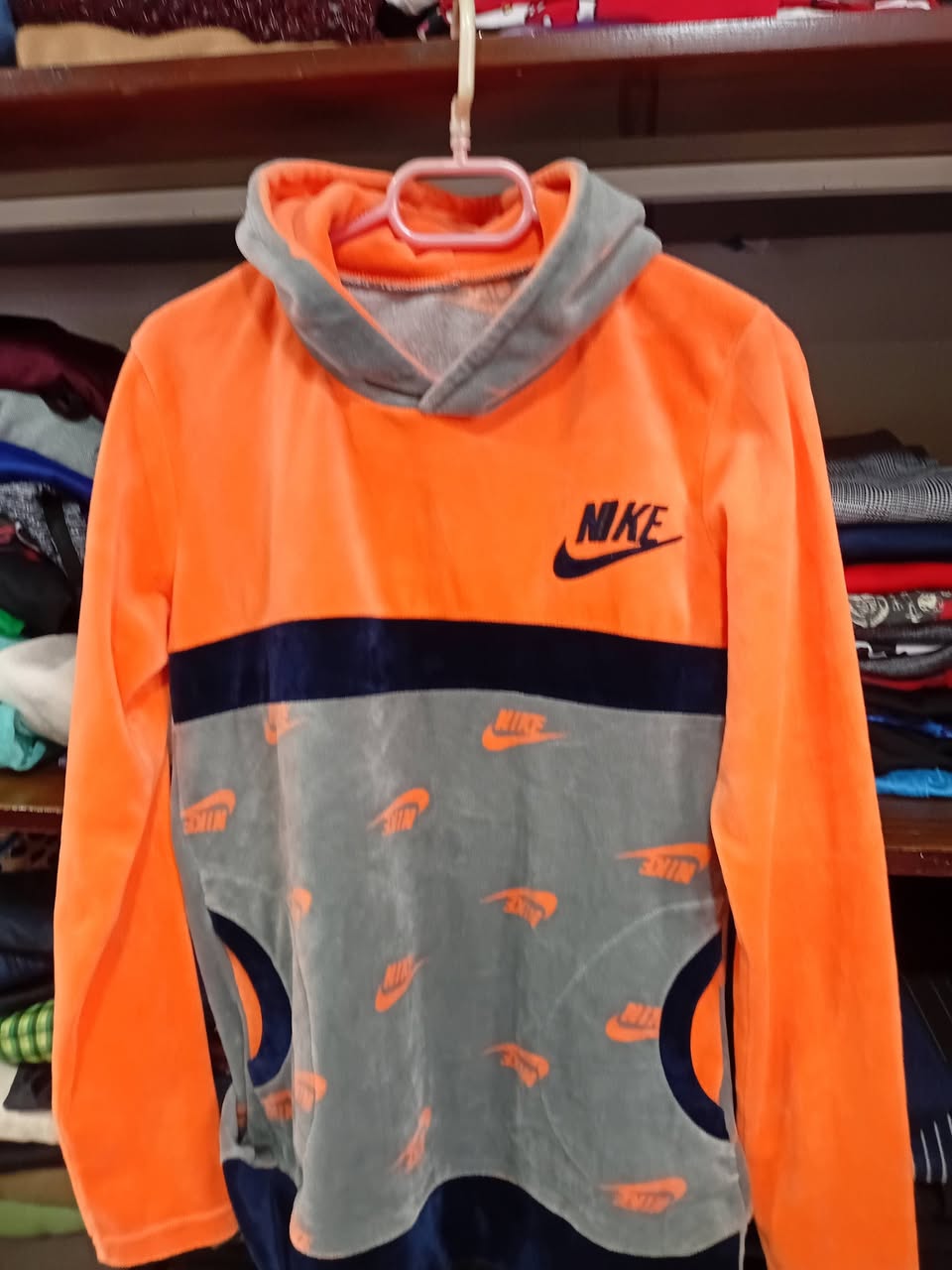 Толстовка Nike для занятий спортом, размеры S–M