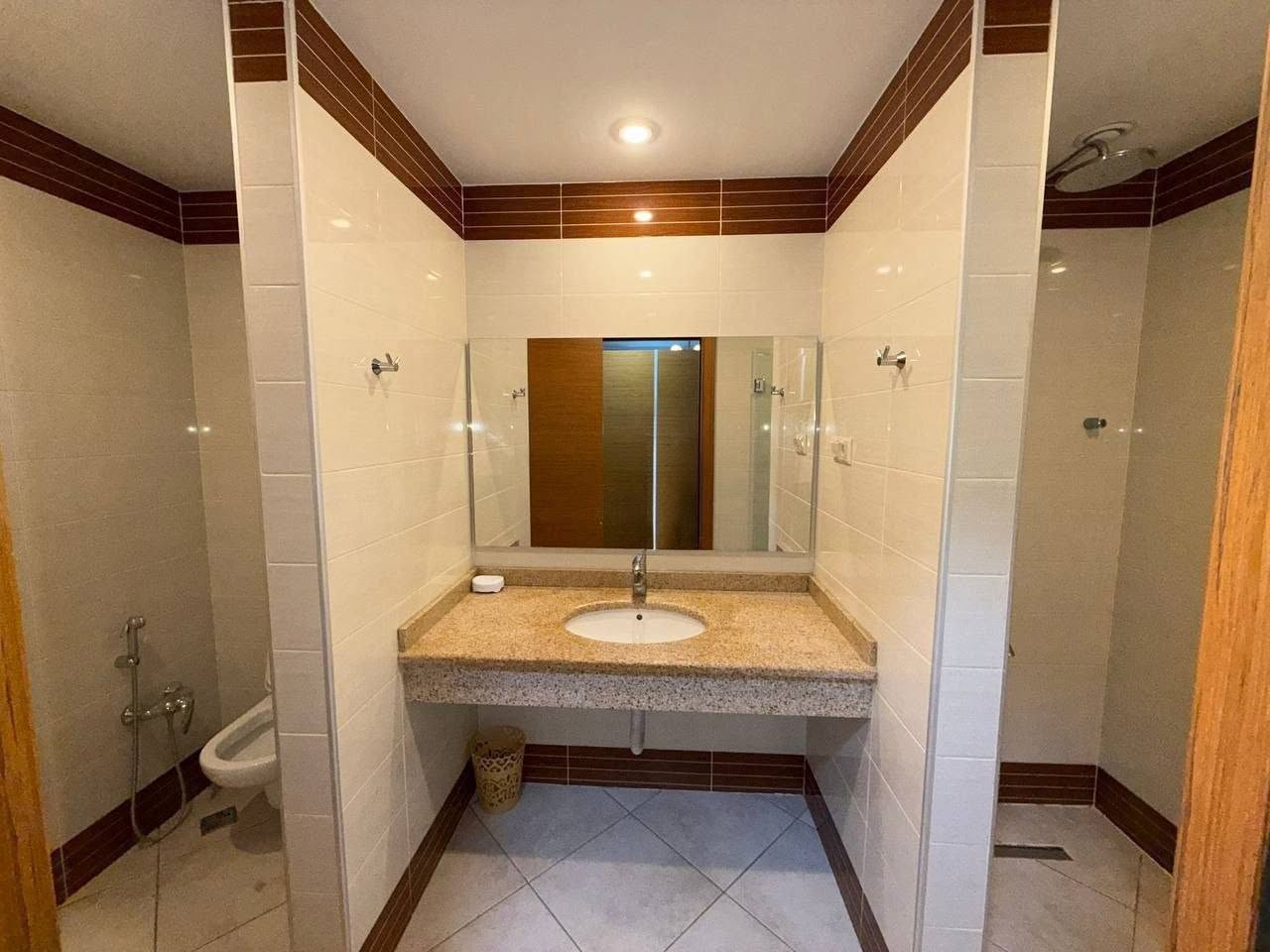 A 3-room apartment is for rent in Baku — 1,600 ₼