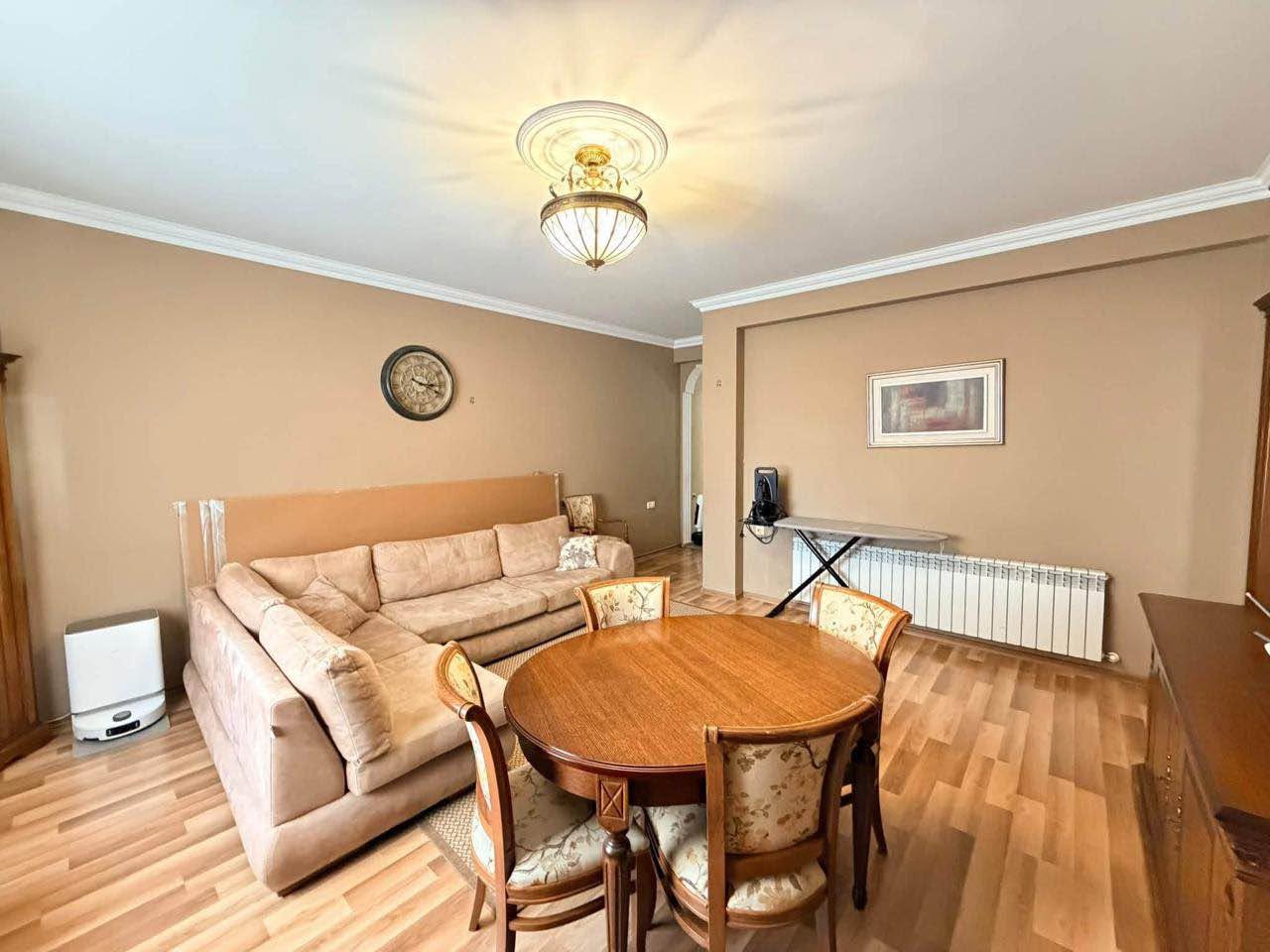 Продаётся 2-комнатная квартира, Тбилиси — $250,000