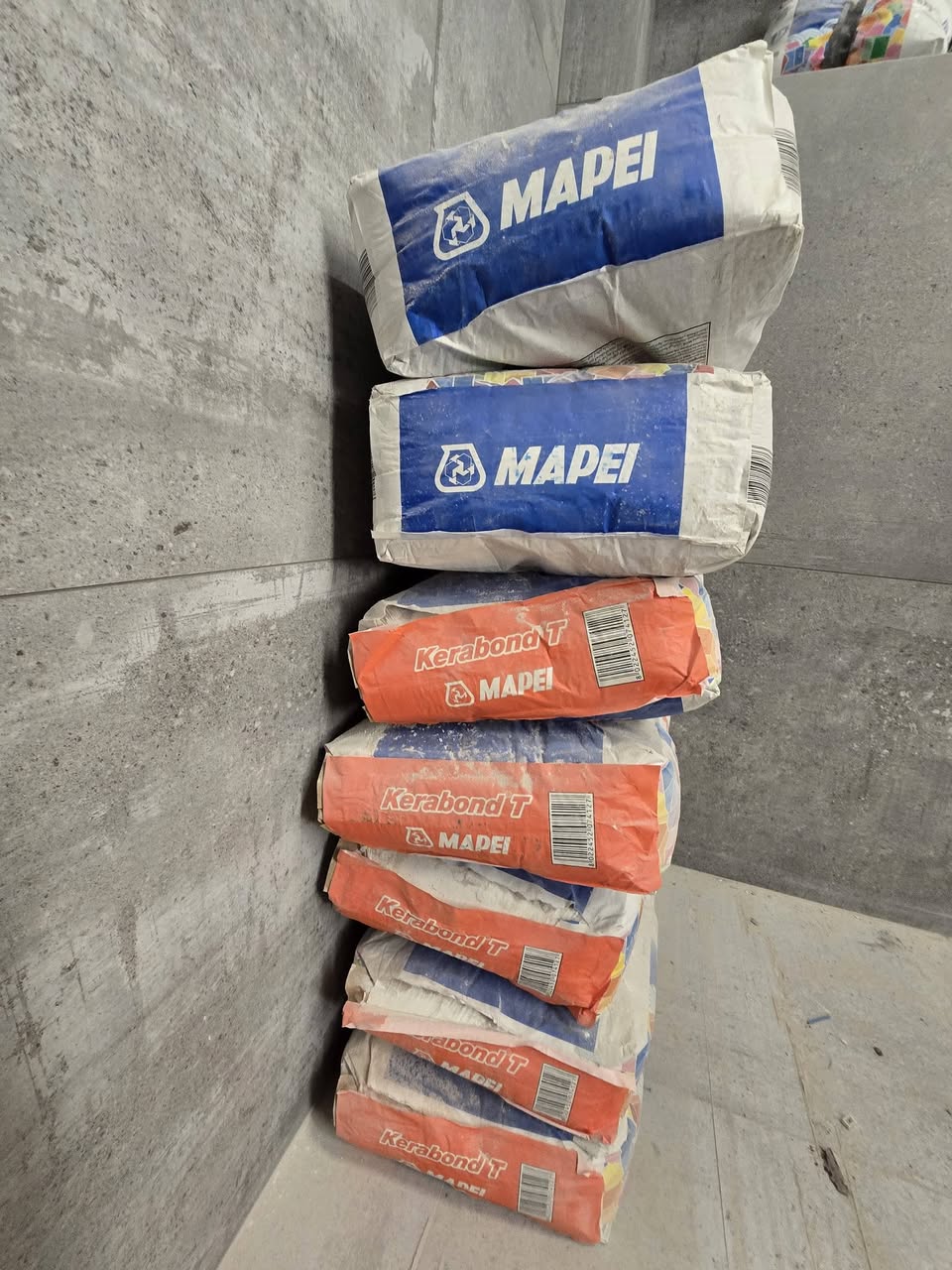 Mapei Kerabond T tile adhesive, 7 bags