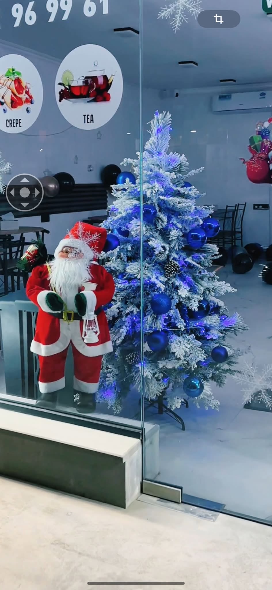 Noel babası figürü ve 150 cm Noel ağacı