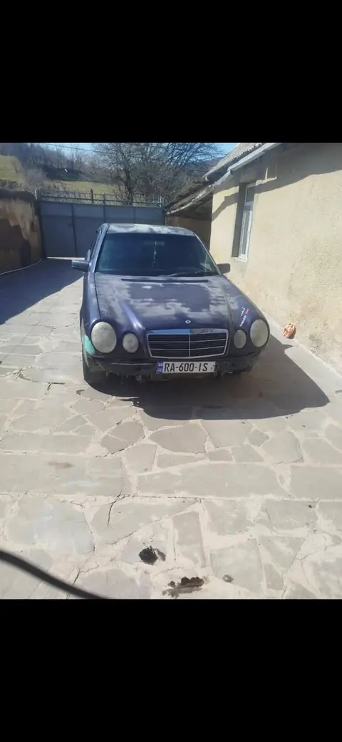 Автомобиль 1997 — 2 000 долларов
