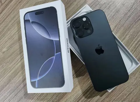 iPhone 16 Pro 256GB, შავი ტიტანი