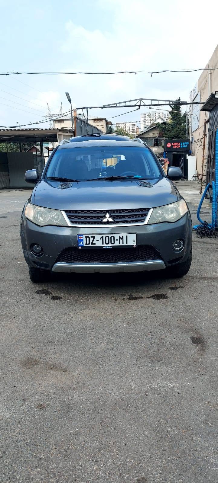 Վաճառվում է 2006 թվականի Միցուբիշի Աութլենդեր 3.0 — 4,700$