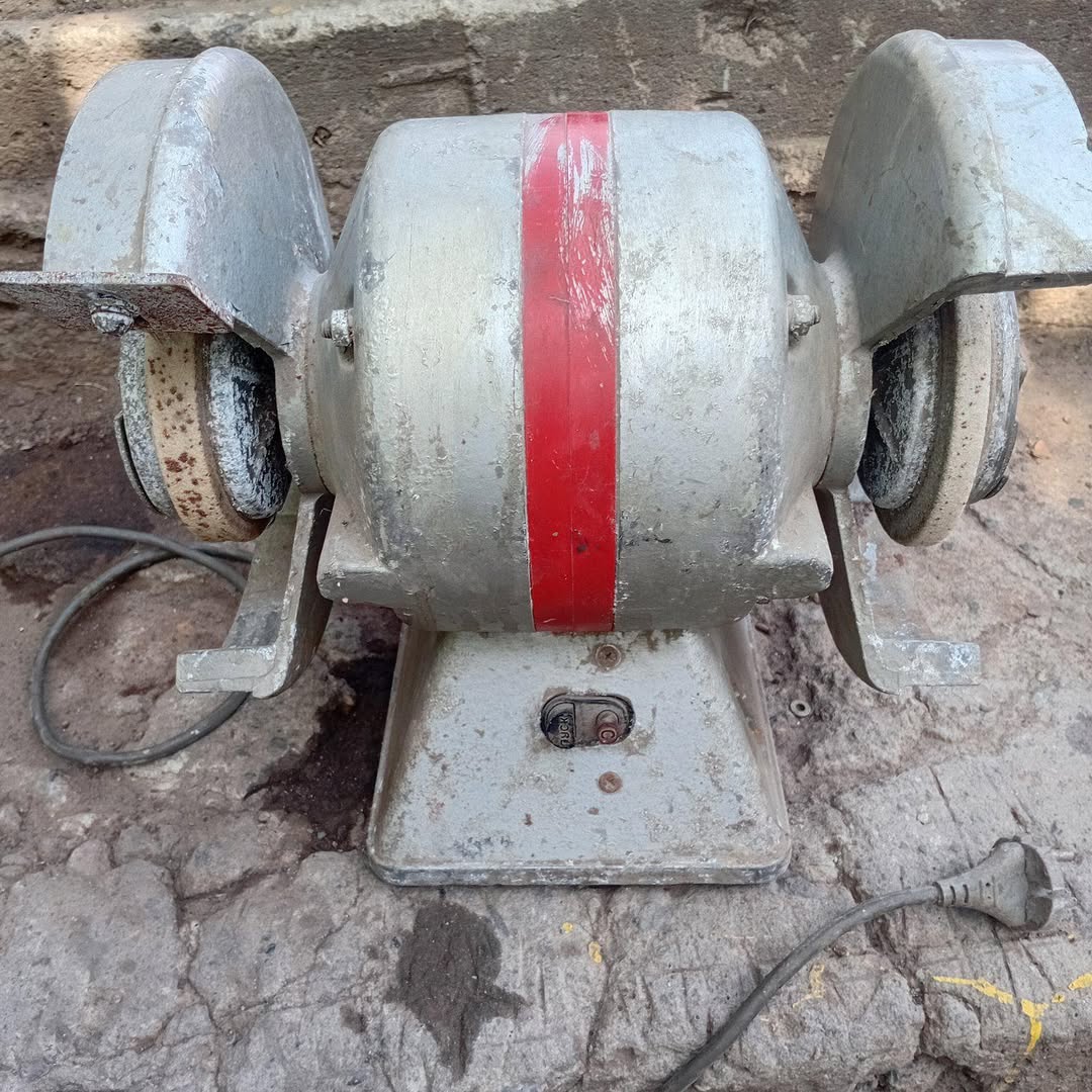 Bileme makinesi. Parçaları bilemek için. 093 54 58 59...