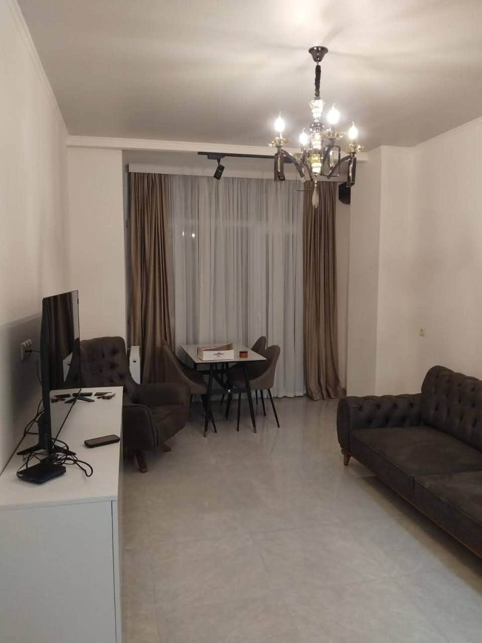 Сдаётся 1-комнатная квартира, Батуми — $450
