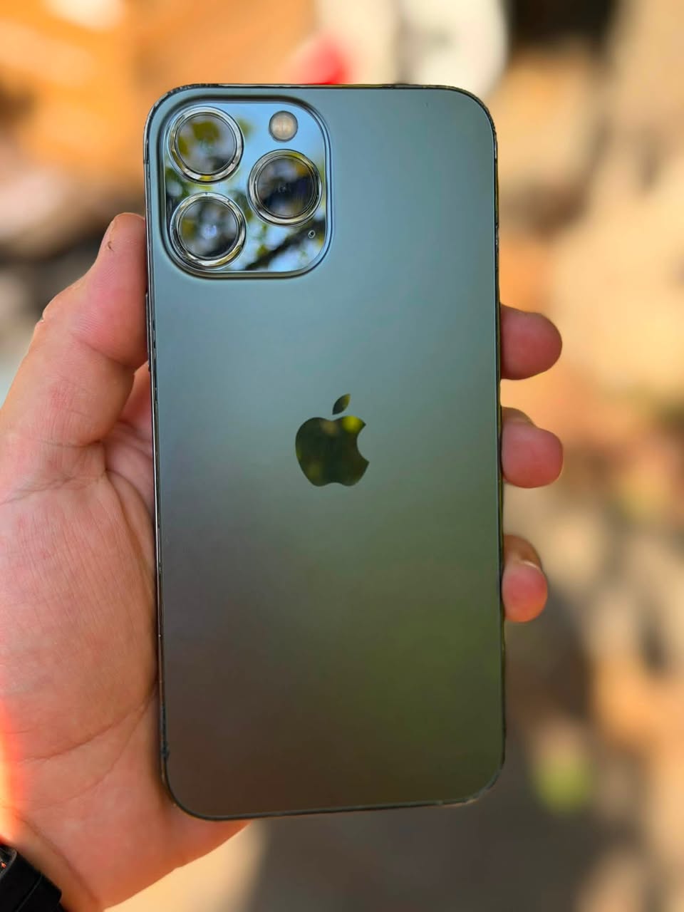 Credit, TBS and Georgia iPhone 13 Pro — 950₾