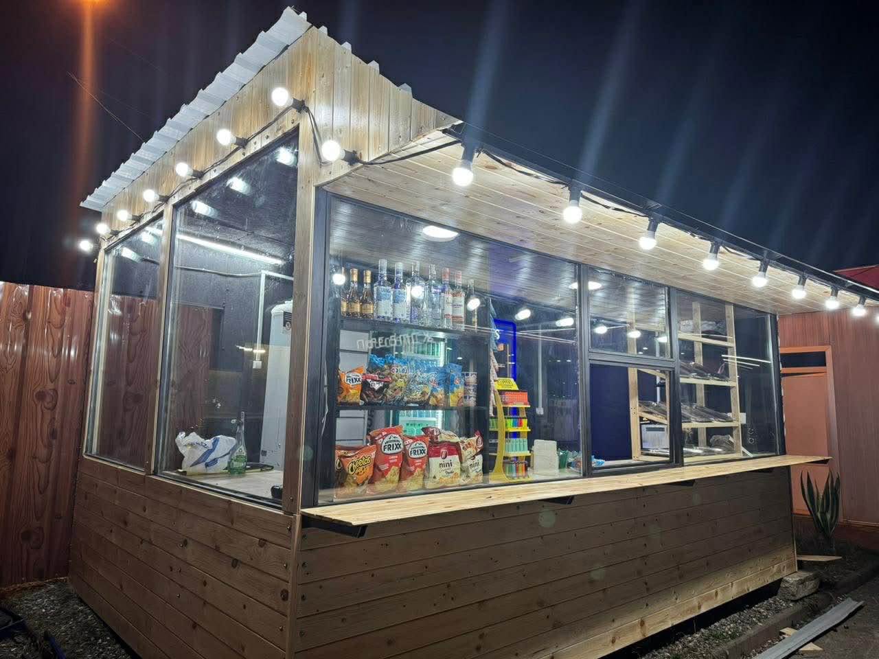 Kommersiya sahəsi, Kutaisi — $8,000