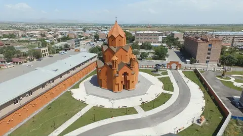 კერატინის თმის პროცედურა სილამაზის სალონში