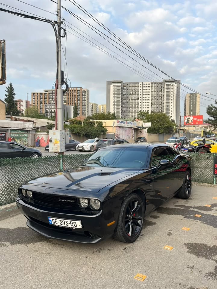 Dodge Challenger 2013 — 9,700$