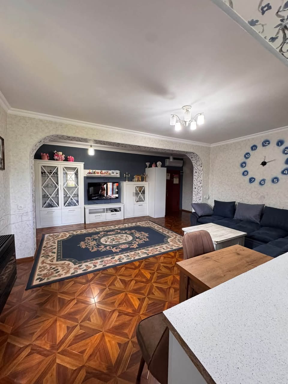 Продаётся квартира, Кутаиси