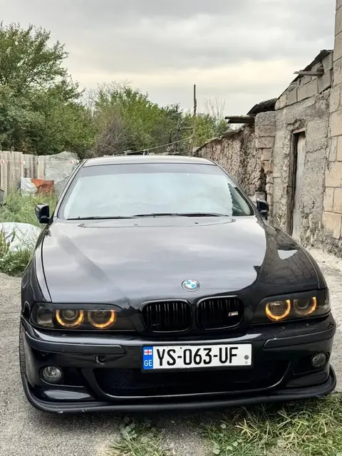 Автомобиль 2000