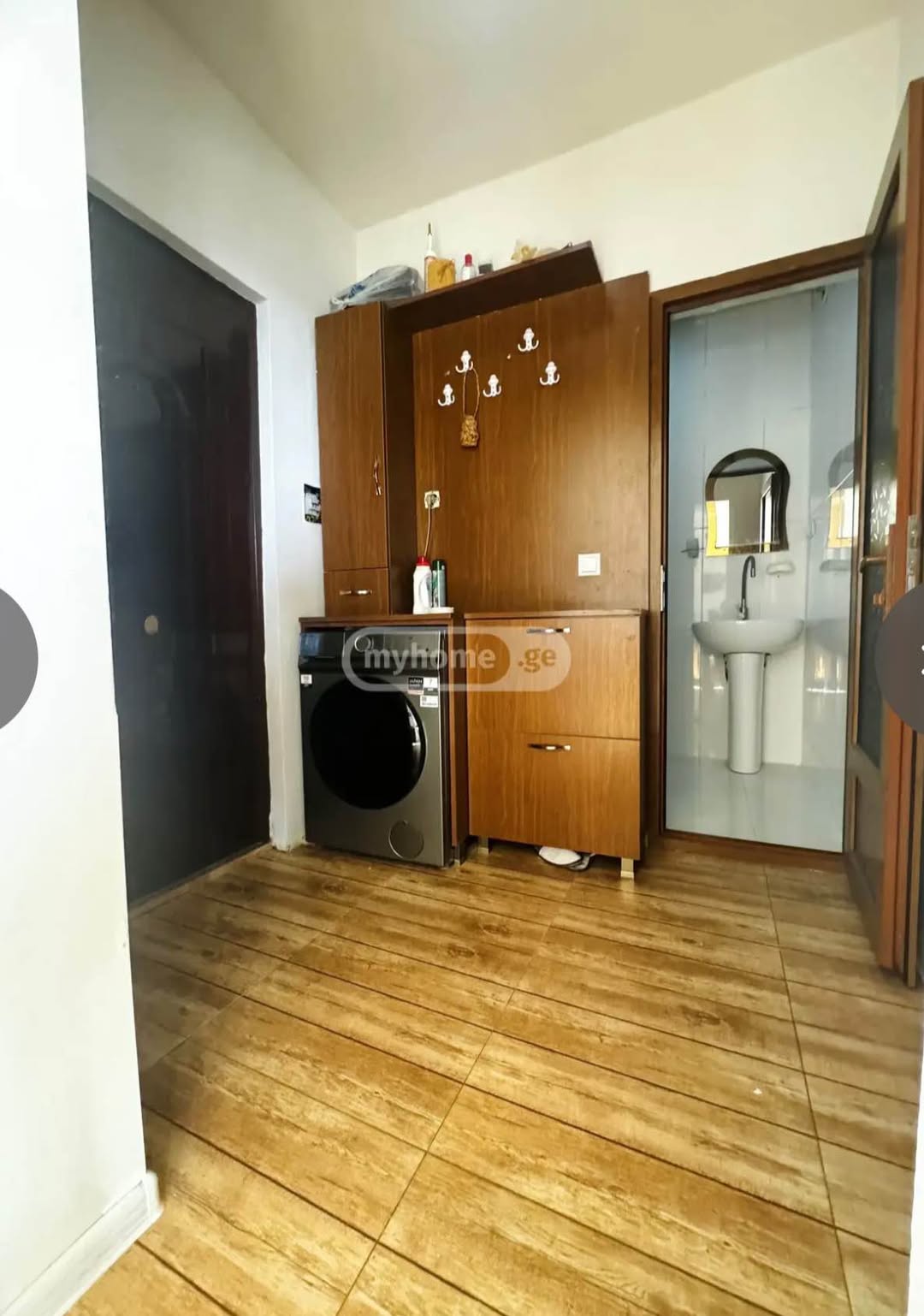 ქირავდება 2-ოთახიანი ბინა, ბათუმი — 1,300 ₾