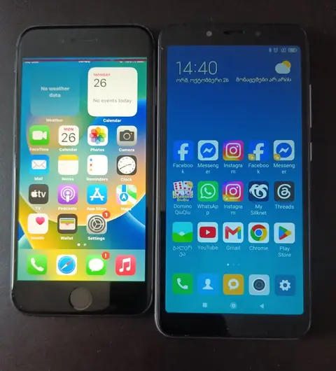 iPhone 8 64GB + Redmi 6 bundle