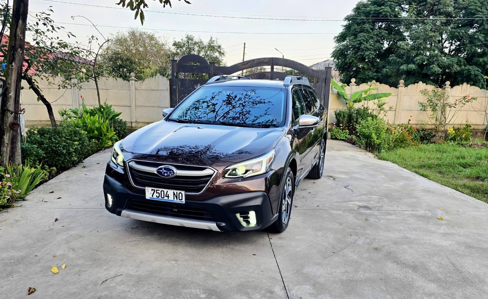 Subaru Outback 2021 — 12,200$