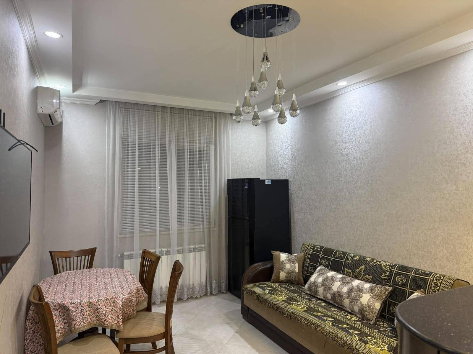 Сдаётся 1-комнатная квартира, Батуми — $550