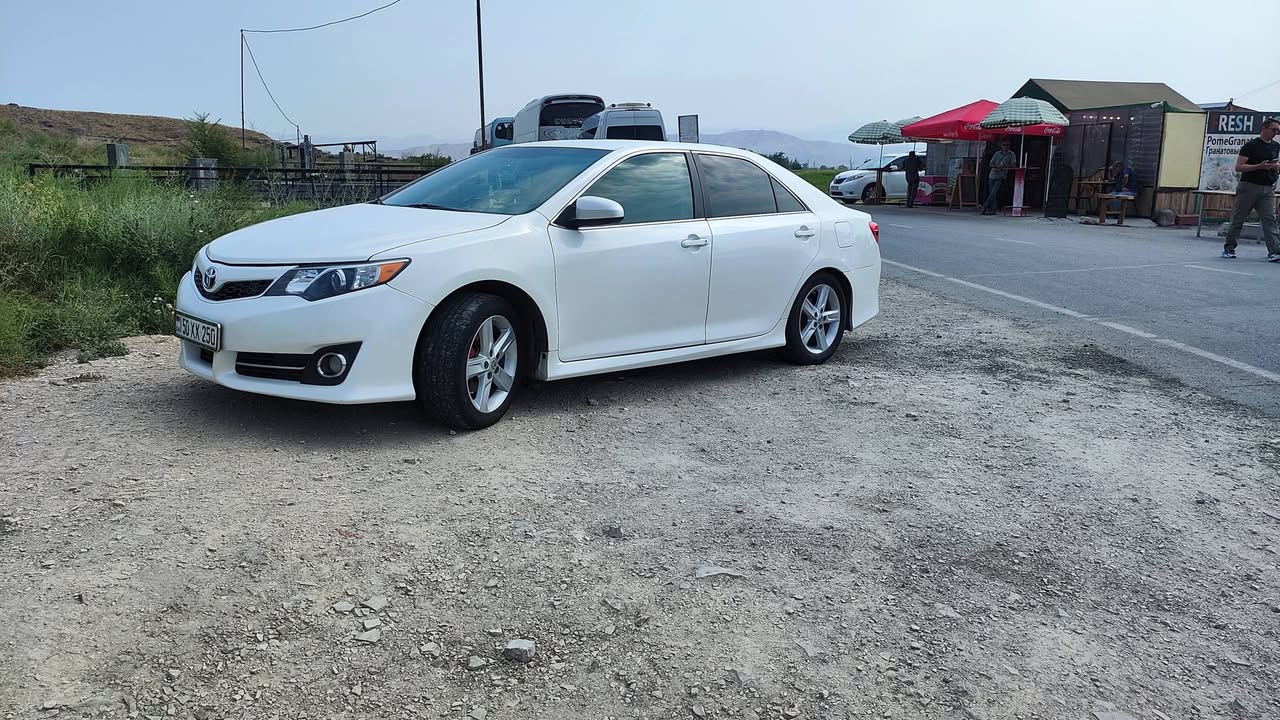 Toyota Camry 2014