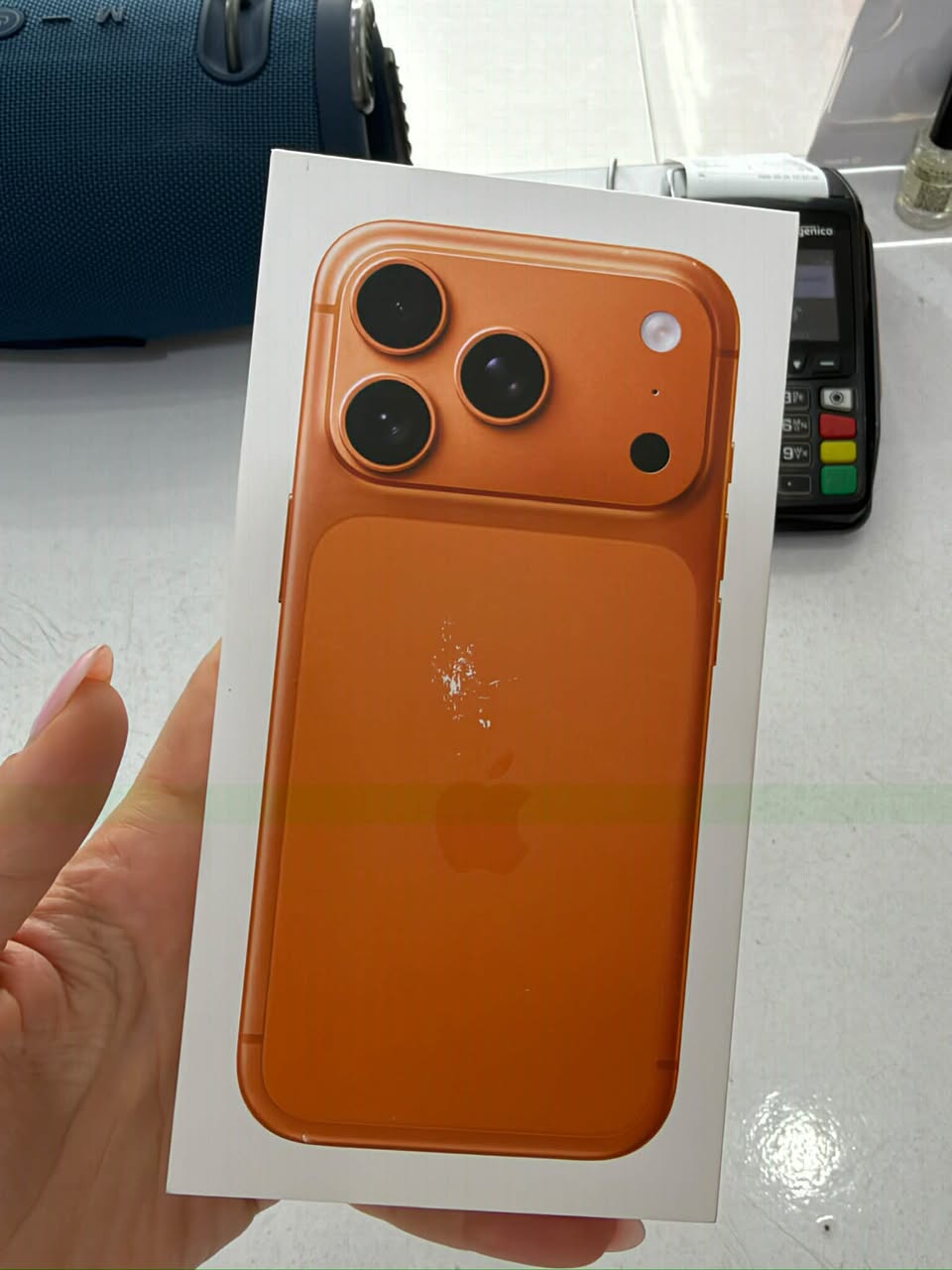 17 pro 256 GB; new/unopened Batumi;
