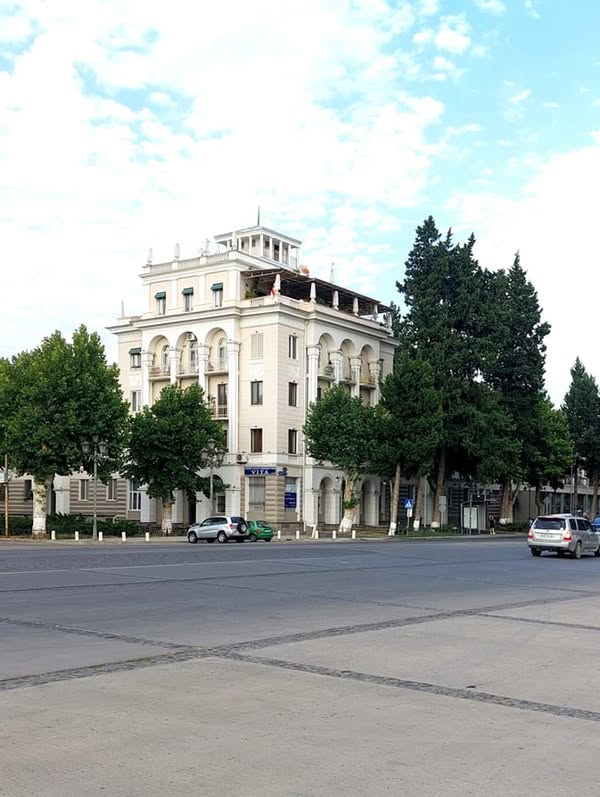 Satılır 3-otaqlı mənzil, Rustavi